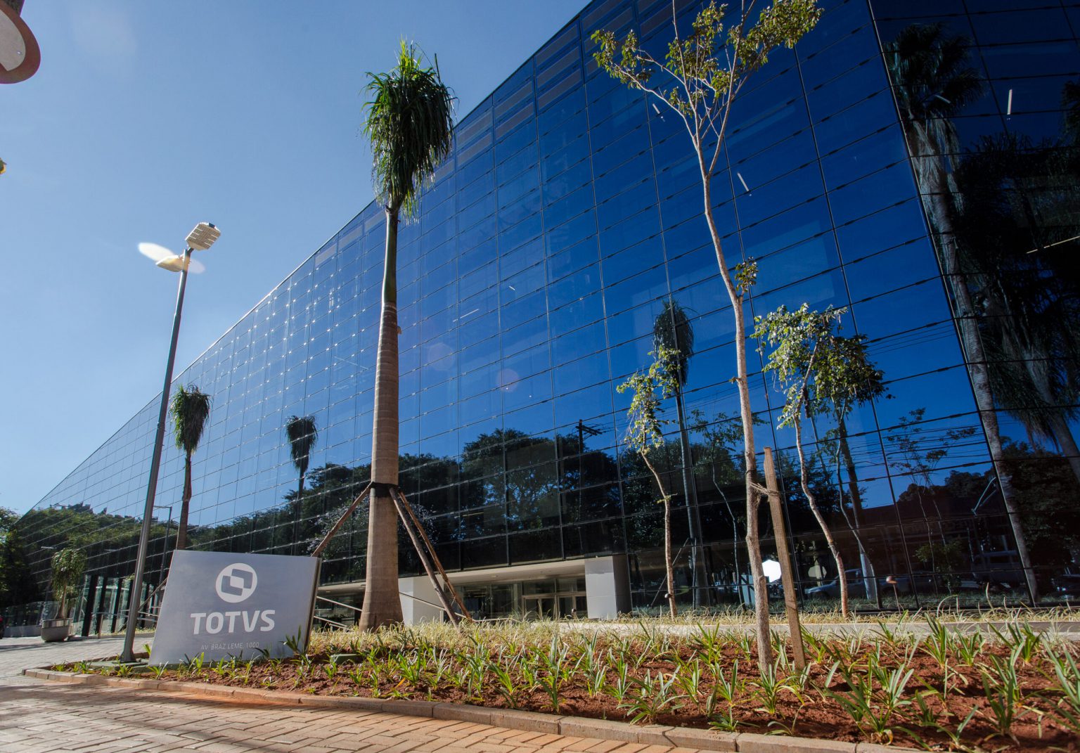 TOTVS disponibiliza acesso gratuito a sistema financeiro para pequenas e micro empresas TOTVS disponibiliza acesso gratuito a sistema financeiro para pequenas e micro empresas