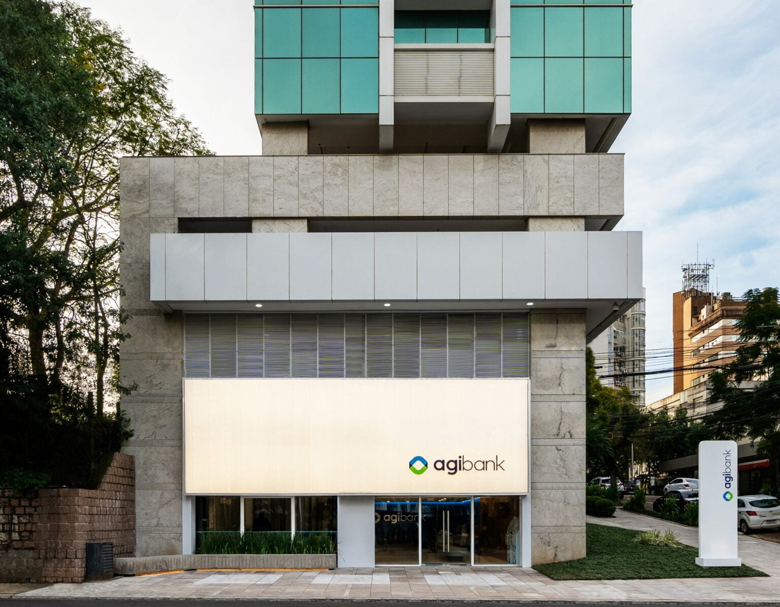 Banco digital inaugura primeiro espaço para atendimento em Porto Alegre Banco digital inaugura primeiro espaço para atendimento em Porto Alegre