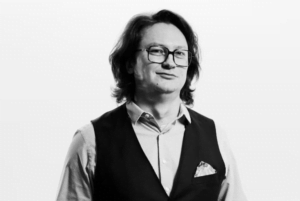 Startup de educação on-line anuncia fusão com holding russa da área