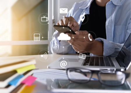 Brasil lidera avanço de interações digitais entre marcas e clientes, com alta de 80% em um ano