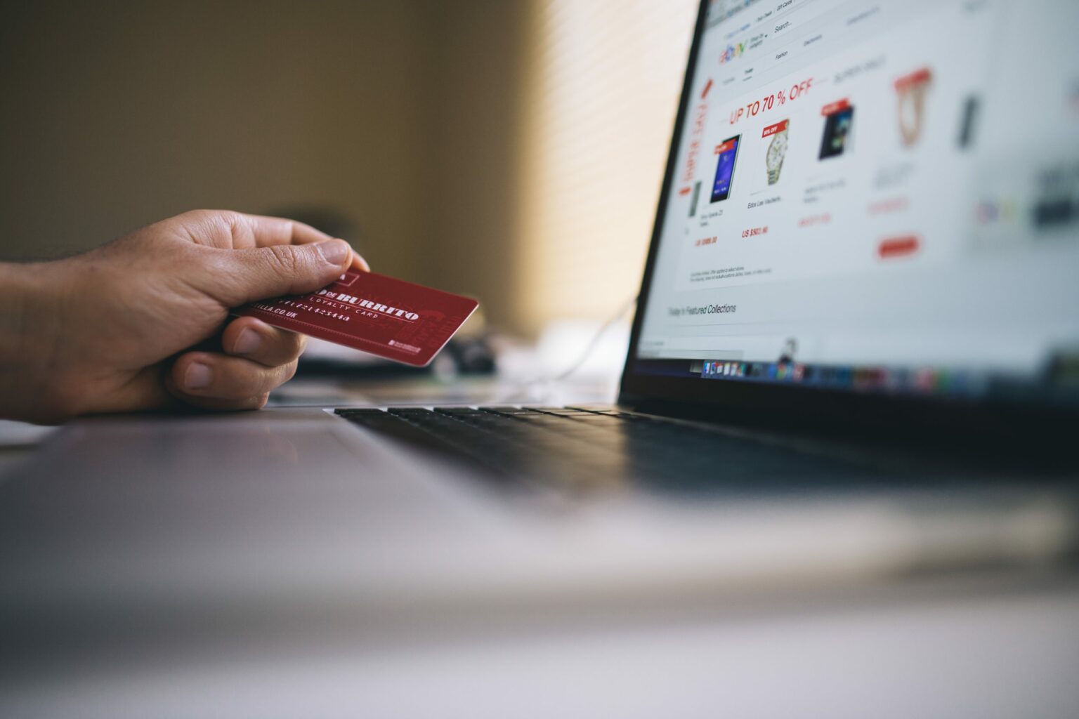 Expansão do e-commerce no Brasil bate recorde em 2020