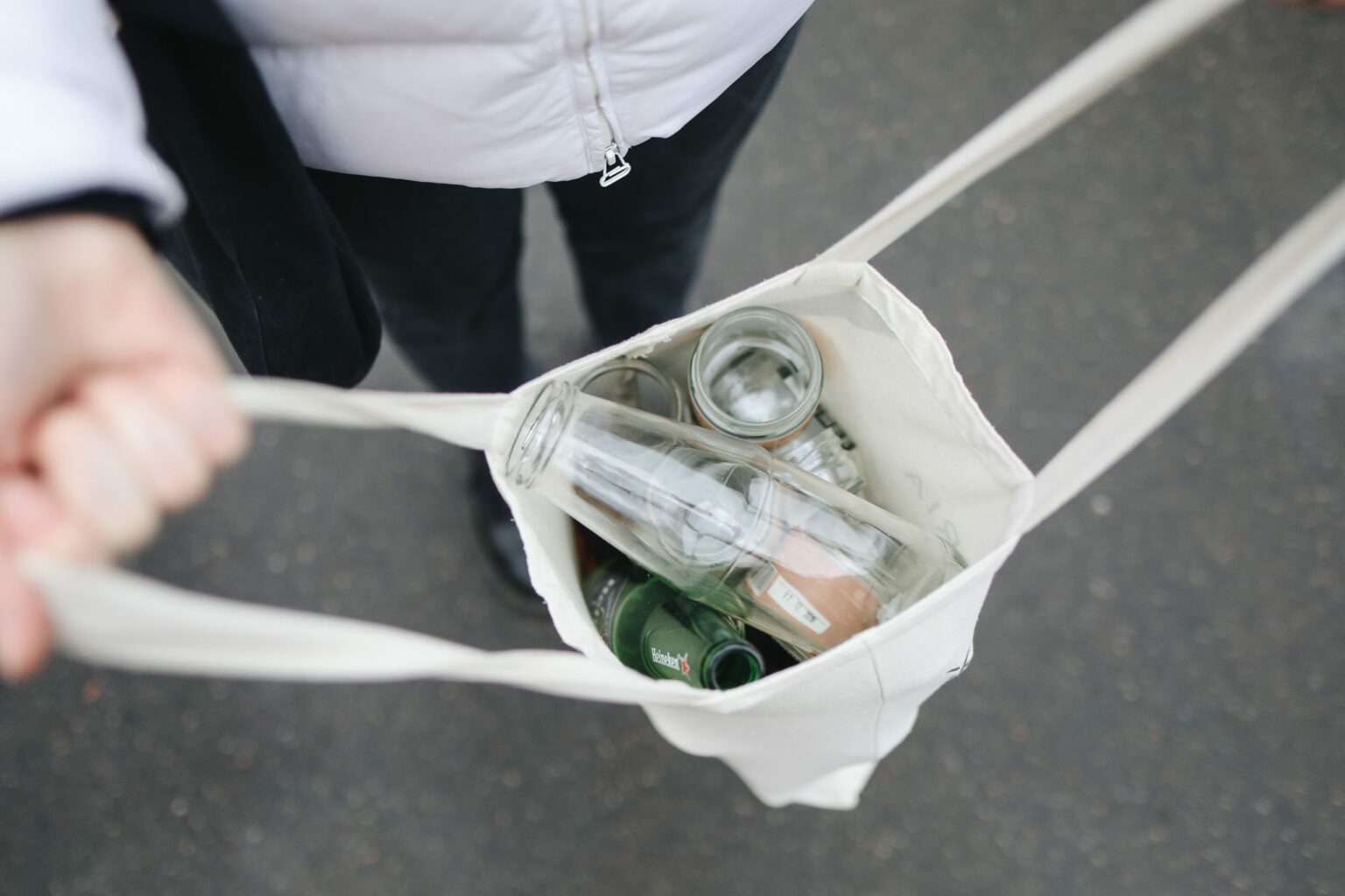 Pão de açúcar fecha parceria com startup que recicla e devolve vidros para cadeia produtiva