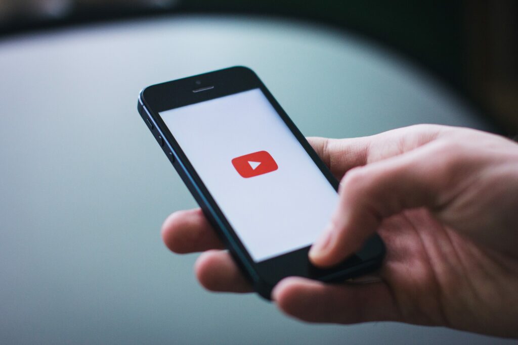 Novidade do YouTube permitirá que usuário crie vídeos curtos, semelhante ao TikTok