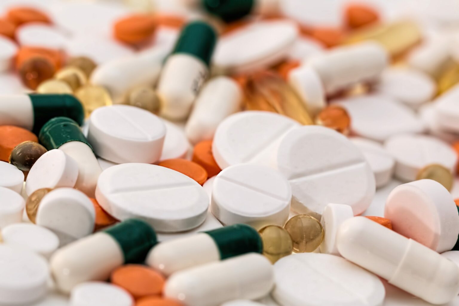 E aí, sua solução é uma aspirina ou uma vitamina?