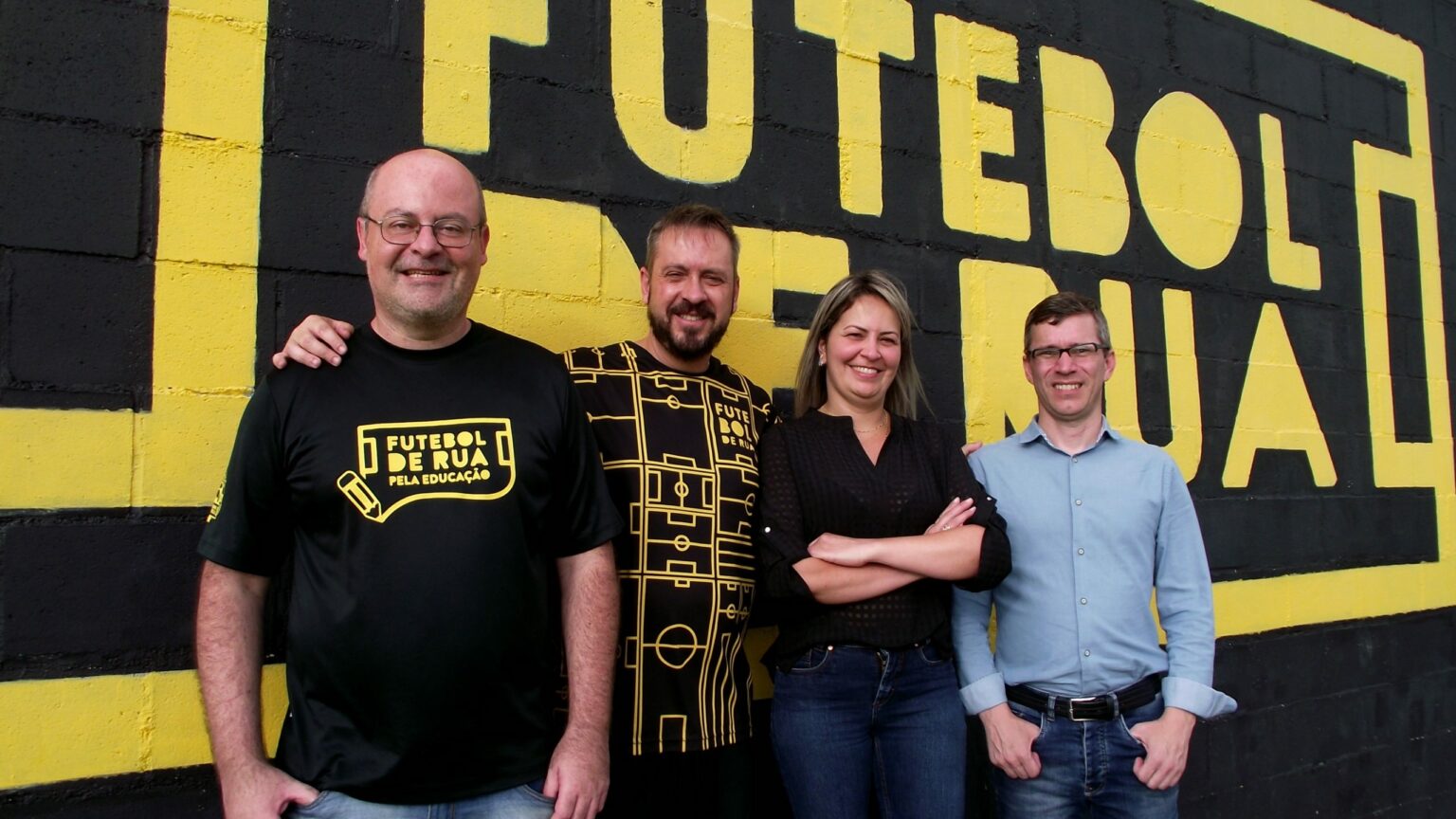 Projeto capacitará jovens de áreas carentes de Curitiba em tecnologia
