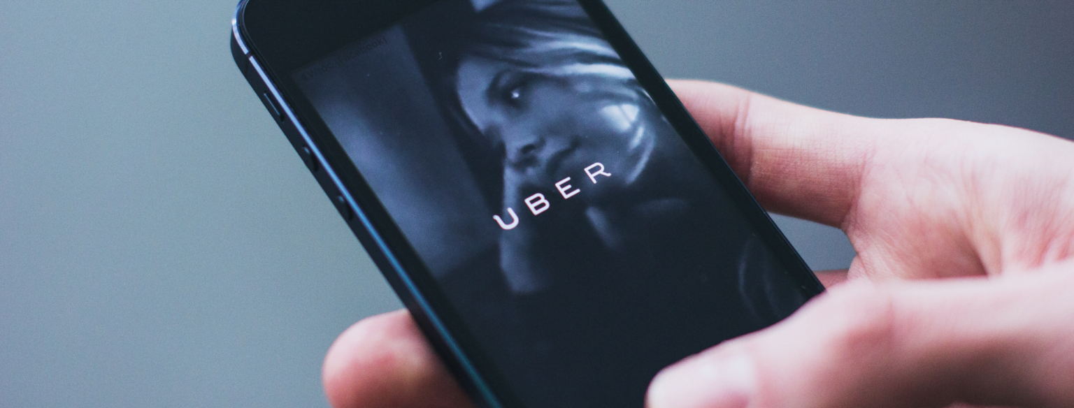Uber vende sua unidade de direção autônoma para startup Uber vende sua unidade de direção autônoma para startup