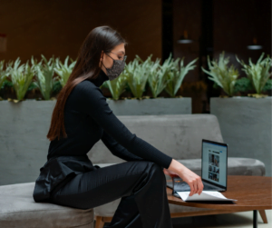 Um ano depois: Como foi construir uma startup de hospitalidade durante a pandemia Um ano depois: Como foi construir uma startup de hospitalidade durante a pandemia