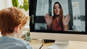 A escola tradicional mata empreendedores
