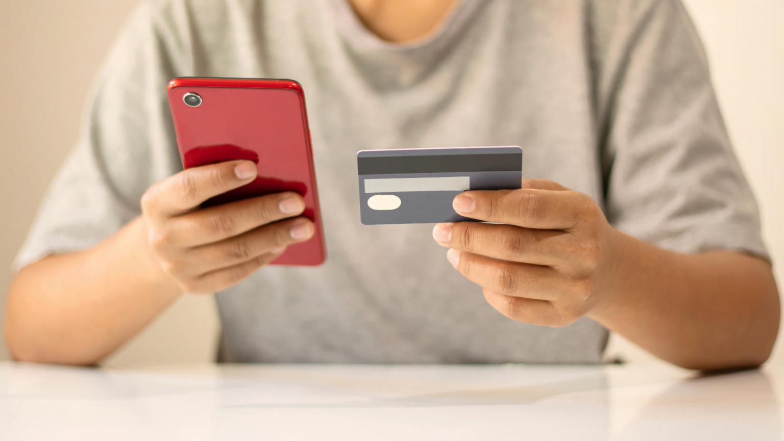 Caixas eletrônicos integrados a celulares: porque o futuro precisa ser agora 