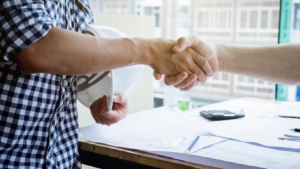 Yduqs adquire edtech que oferece cursos preparatórios, guias de estudos, simulados e provas para concursos