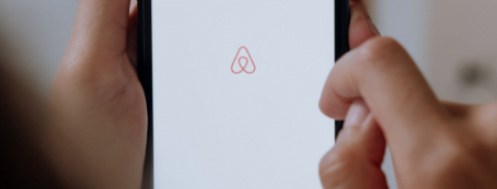 Airbnb é avaliada em mais de US$100 bilhões em maior IPO dos EUA em 2020