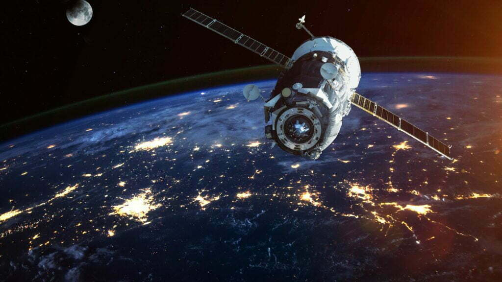 Elon Musk planeja internet super rápida vinda do espaço para a Terra