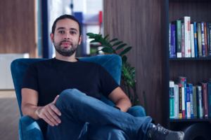 Logtech de gestão de frotas recebe aporte de US$ 35 milhões do Softbank Logtech de gestão de frotas recebe aporte de US$ 35 milhões do Softbank