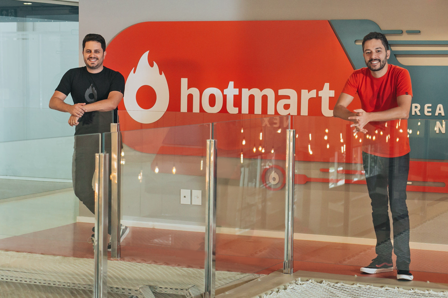 Hotmart adquire startup para criar ecossistema de Economia Criativa Hotmart adquire startup para criar ecossistema de Economia Criativa