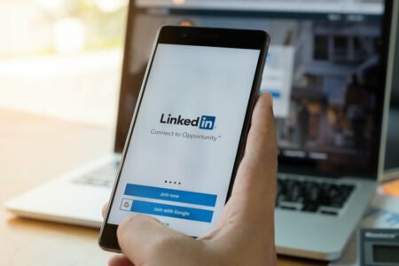 LinkedIn disponibiliza selo de verificação grátis; entenda