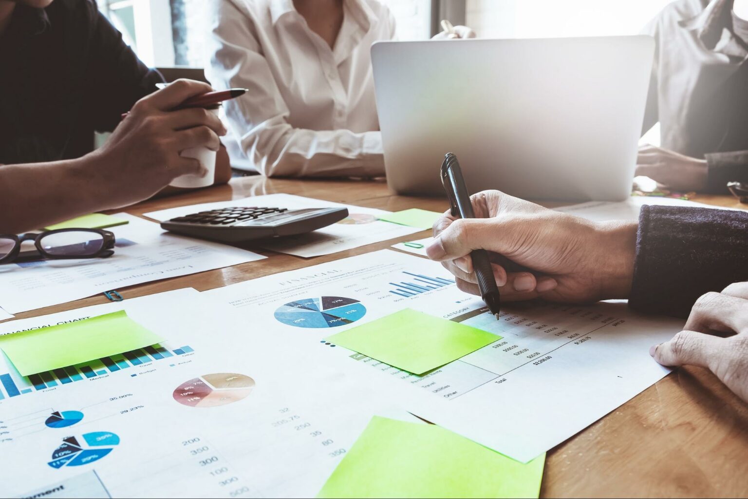 Neobpo adquire startup paranaense e reforça posicionamento digital