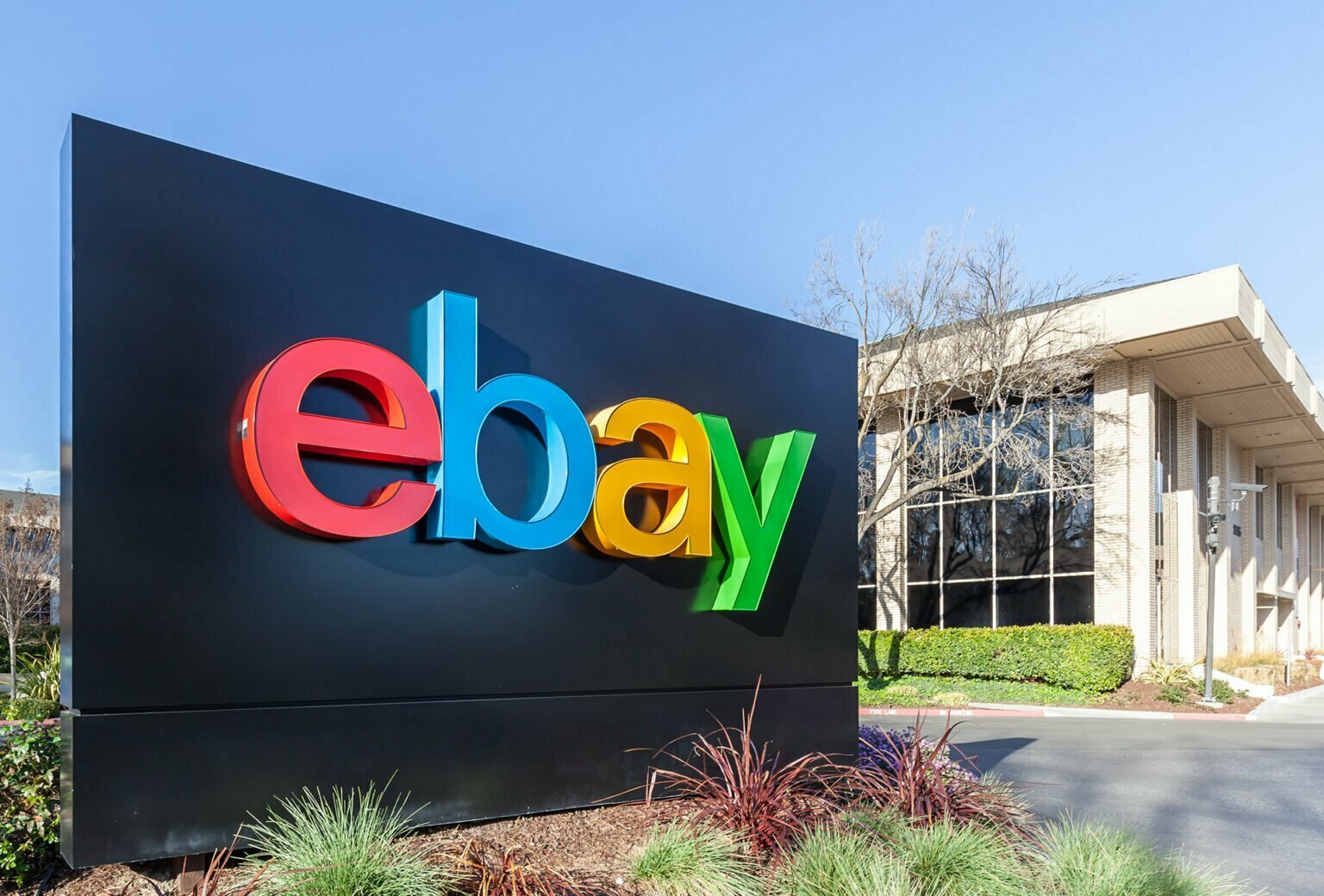 Dona da OLX adquire unidade de classificados do eBay por US$ 9,2 bilhões Dona da OLX adquire unidade de classificados do eBay por US$ 9,2 bilhões