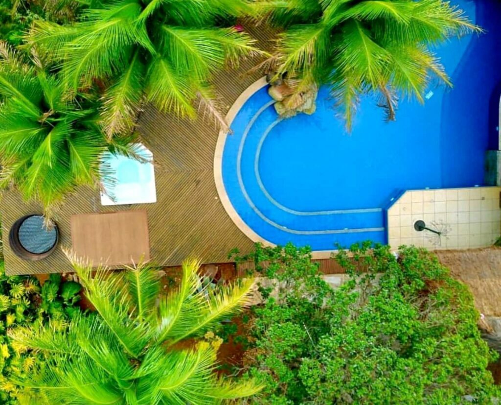 Empreendedor cria plataforma de aluguel de piscinas