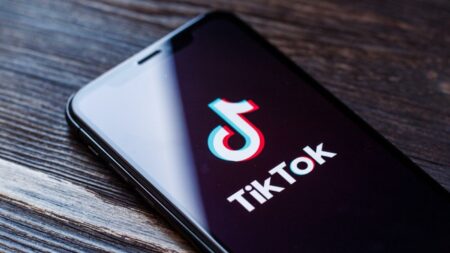 O TikTok é um lugar para experiências criativas, diz diretor da empresa