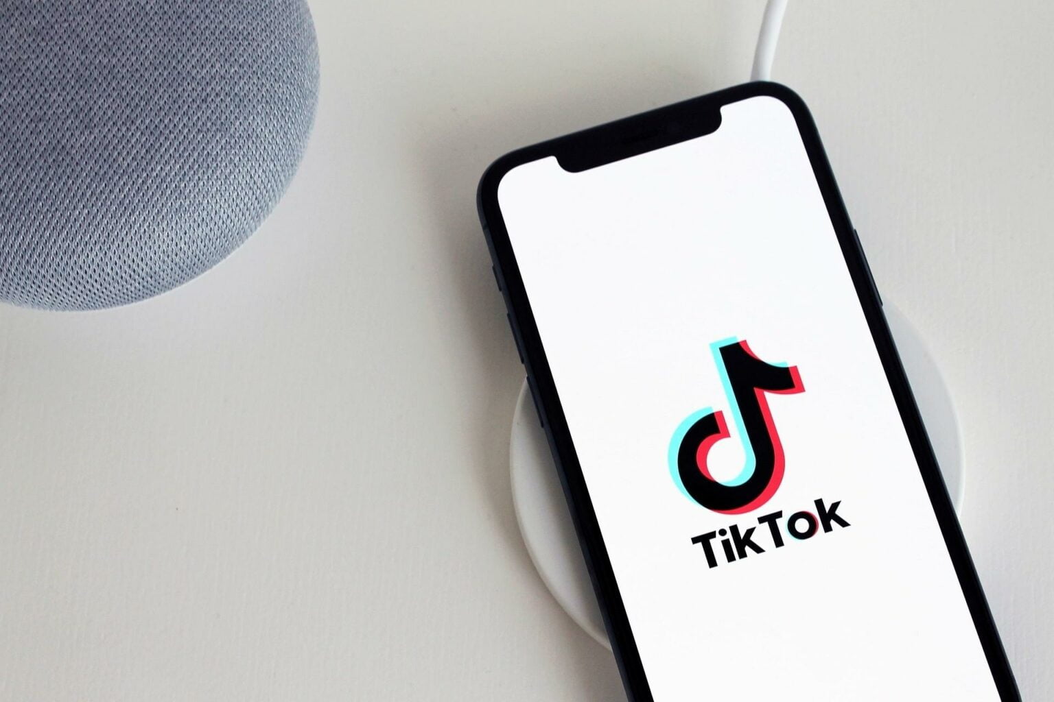 Estados Unidos vota PL para banir TikTok do país nesta quarta-feira (13) TikTok
