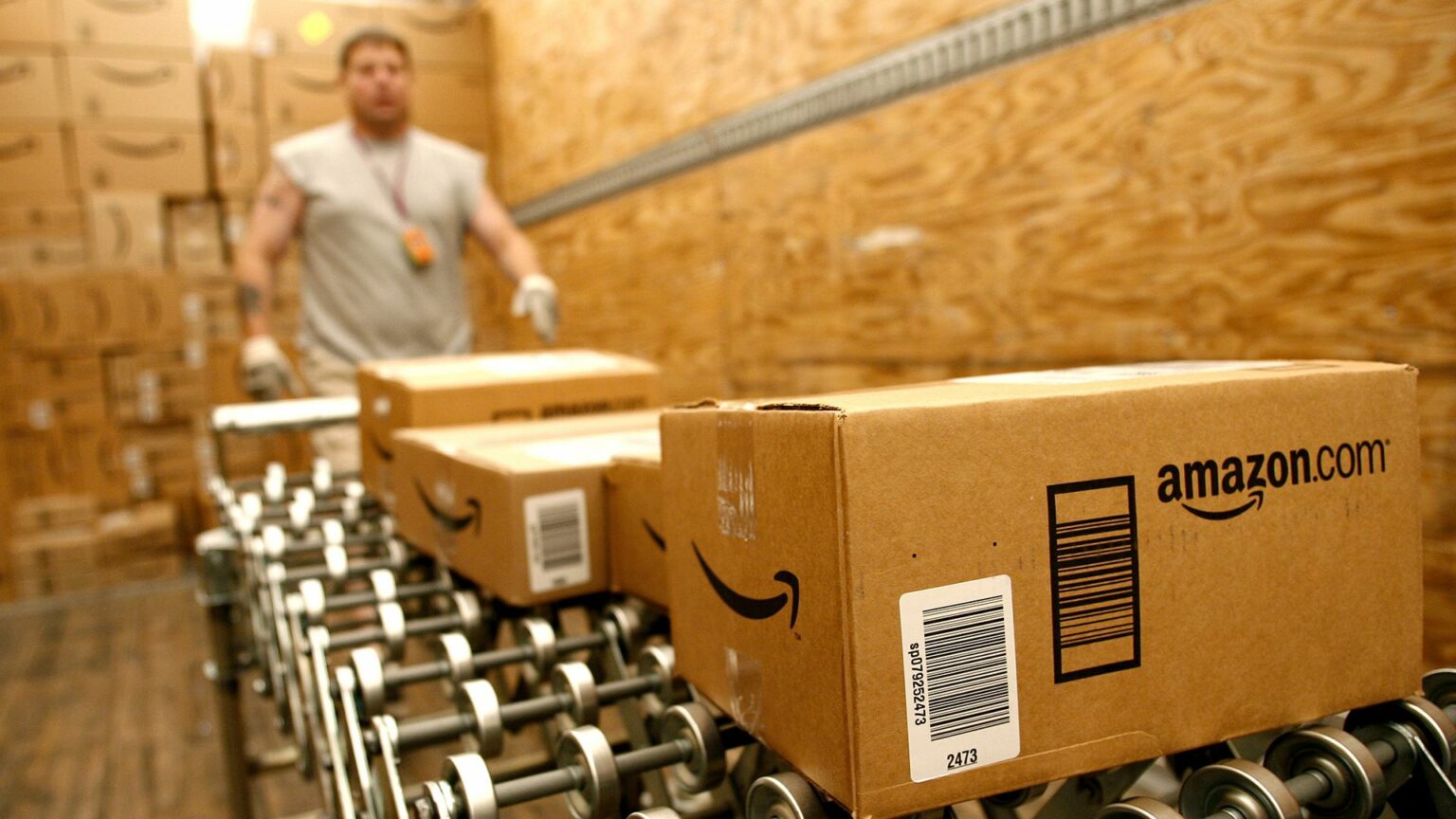 Amazon anuncia novo centro de distribuição em São Paulo, o maior do Brasil Amazon anuncia novo centro de distribuição em São Paulo, o maior do Brasil