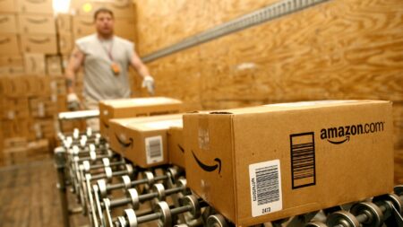 Amazon anuncia novo centro de distribuição em São Paulo, o maior do Brasil
