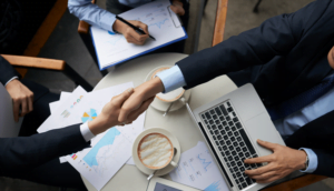 Acrisure compra Global Payments por US$ 1,1 bilhão sap adquire smartrecruiters