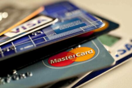 Entenda como funcionam os aceleradores de pontos nos cartões de crédito