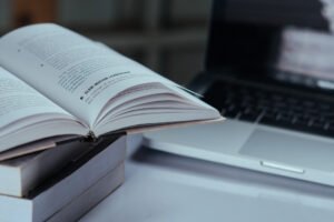 Dia do livro: empreendedores indicam 10 leituras para quem quer ter sucesso nos negócios