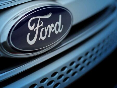 Ford apresenta veículo que roda com combustível de óleo de cozinha usado