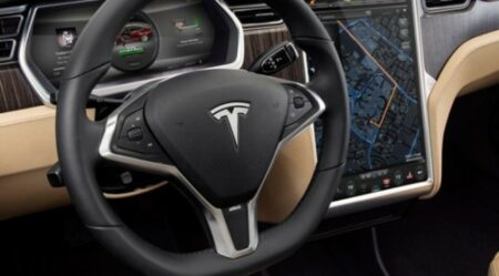 Tesla supera US$100 bilhões em valor de mercado
