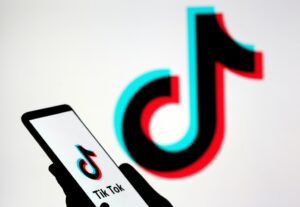 Douyin, TikTok chinês, se junta a streaming de vídeo para disseminar conteúdos longos