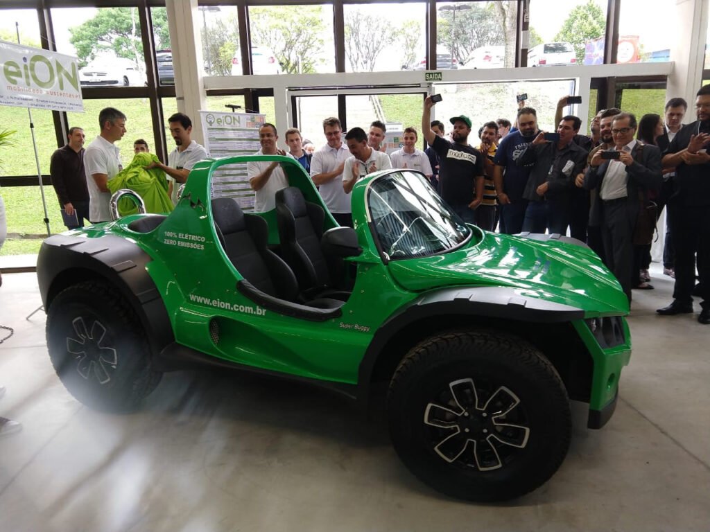 Startup paranaense cria primeiro veículo 100% elétrico a ser fabricado em série no Brasil