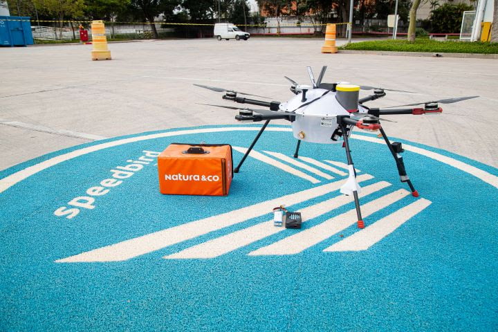Natura e Avon iniciam testes para fazer entregas com drones