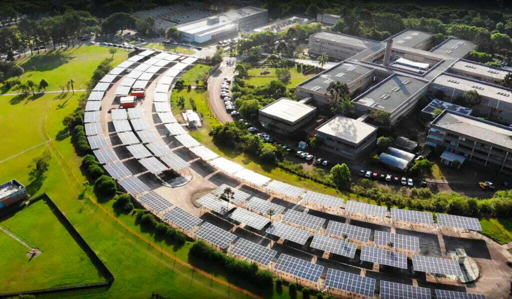 UFPR inaugura maior Usina Solar do Brasil construída em estacionamento