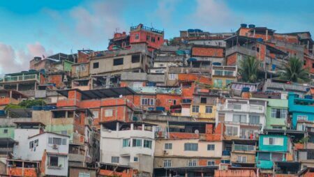 CUFA, Fundação Dom Cabral e Favela Fundos criam Escola de Negócios da Favela