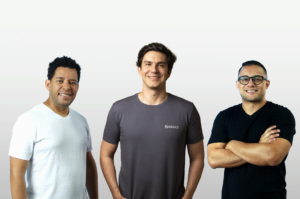 Tiago Santos (CEO da Husky), Lucas Vargas (CEO da Nomad) e Maurício Carvalho (CTO da Husky)