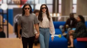 Jared Leto e Anne Hathaway em 'WeCrashed' — Foto: Divulgação