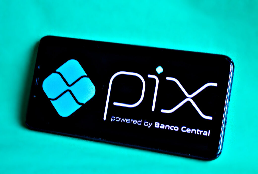 Precisando fazer pagamentos mas sem saldo disponível? Aprenda a fazer transferências por PIX no crédito
