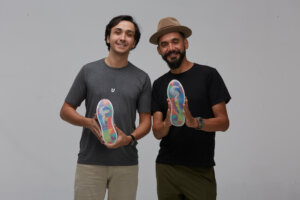 Eduardo Abichequer, CEO da fashiontech Yuool e Eduardo Kobra