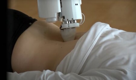 Clínica desenvolve robô massagista para aliviar dores de pacientes