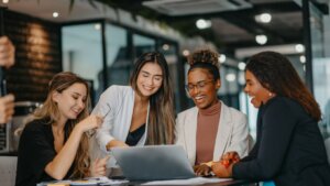 Compliance Feminino 2023: entenda como a prática é uma excelente aliada no universo corporativo Compliance Feminino