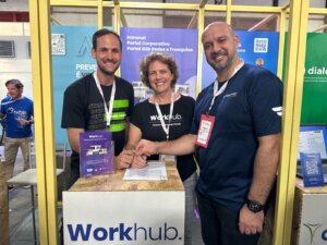 Guilherme Kudiess (sócio e COO da Ventiur), Andréa Migliori (founder e CEO da Workhub) e Norbert Treis (mentor e avaliador de startups da Ventiur)