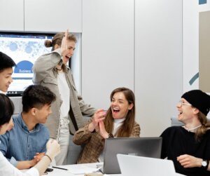 Felicidade nas organizações e o potencial humano em ação Felicidade nas organizações