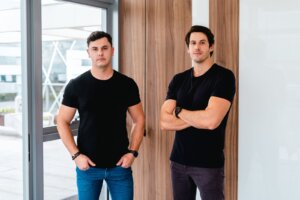 Lennon Domingos, CCO do transferbank; Luiz Felipe Bazzo, CEO do transferbank