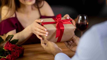 Dia dos Namorados: PMEs movimentam R$ 194 milhões no varejo online