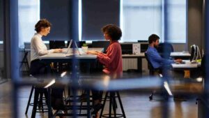 Explore o mercado de inovação: descubra vagas promissoras disponíveis