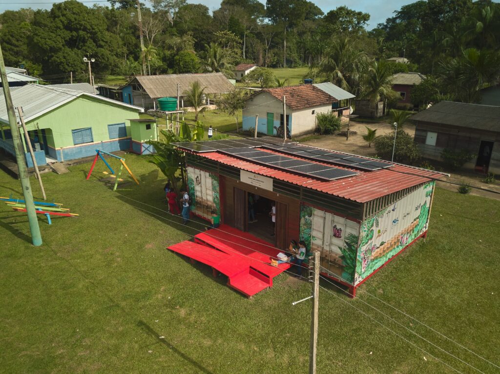 Solar Community Hub: Intel e Dell se unem para levar hub de tecnologia para comunidade na Amazônia