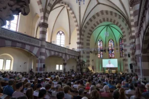 Igreja alemã faz culto usando ChatGPT para mais de 300 fiéis