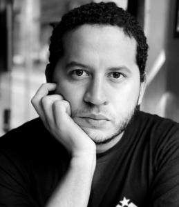 De Teresina para o mundo: conheça a trajetória de Marcos Medeiros, Gerente de Comunidade da Ambev marcos medeiros ambev capa